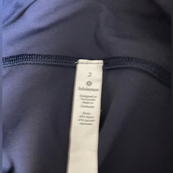 BARLEY USED lululemon fast and free leggings!! - Picture 3 of 3